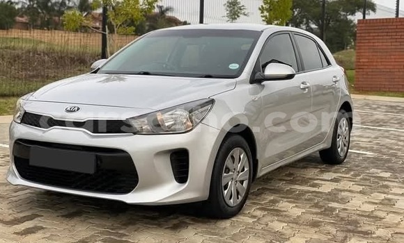 اشتري مستعمل Kia Rio Silver سيارة في Maseru في Maseru اشتري مستعمل Kia Rio Silver سيارة في Maseru في Maseru
