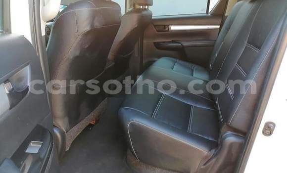 Acheter Occasion Voiture Toyota Hilux Blanc à Maseru, Maseru Acheter Occasion Voiture Toyota Hilux Blanc à Maseru, Maseru
