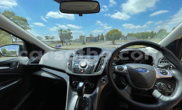 Sayi Na hannu Ford Kuga Green Mota in Maseru a Maseru Sayi Na hannu Ford Kuga Green Mota in Maseru a Maseru
