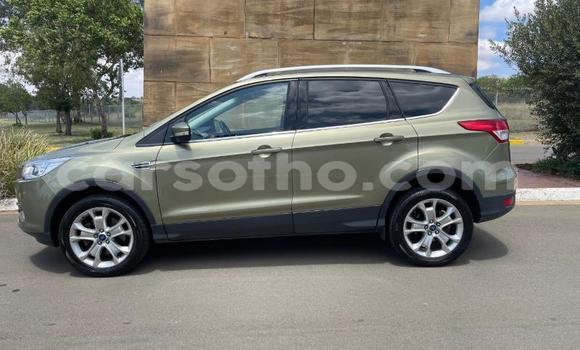 Sayi Na hannu Ford Kuga Green Mota in Maseru a Maseru Sayi Na hannu Ford Kuga Green Mota in Maseru a Maseru