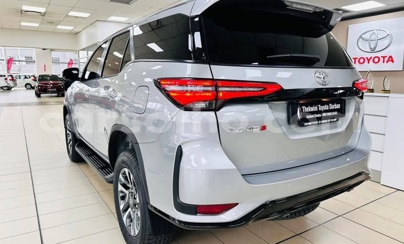 Buy Used Toyota Fortuner Silver Car in Maseru in Maseru Buy Used Toyota Fortuner Silver Car in Maseru in Maseru