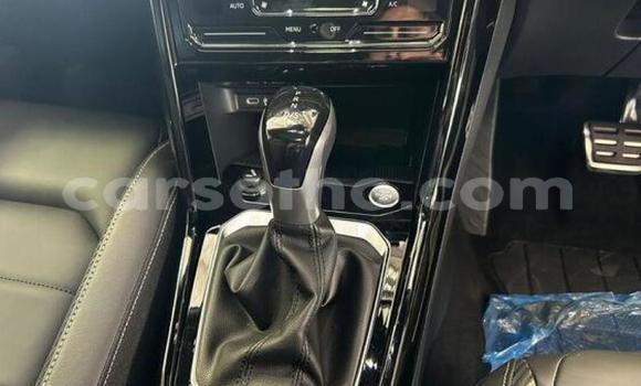 Acheter Occasion Voiture Volkswagen T-Roc Blanc à Maseru, Maseru Acheter Occasion Voiture Volkswagen T-Roc Blanc à Maseru, Maseru