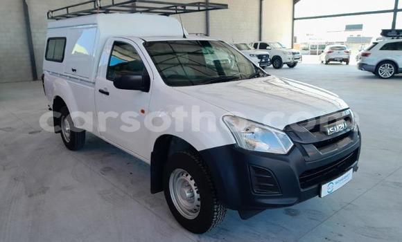 اشتري مستعمل Isuzu KB White سيارة في Maseru في Maseru اشتري مستعمل Isuzu KB White سيارة في Maseru في Maseru