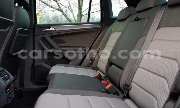 Acheter Occasion Voiture Volkswagen Tiguan Noir à Maputsoa, Leribe Acheter Occasion Voiture Volkswagen Tiguan Noir à Maputsoa, Leribe
