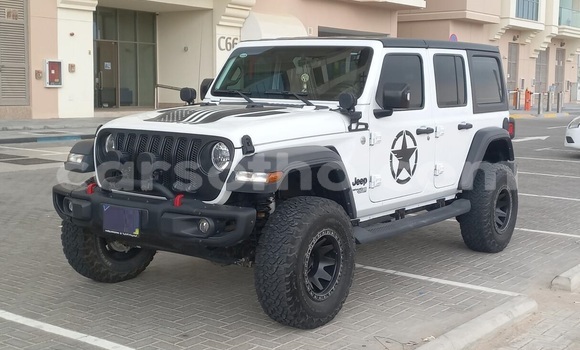 اشتري مستعمل Jeep Wrangler White سيارة في Maseru في Maseru