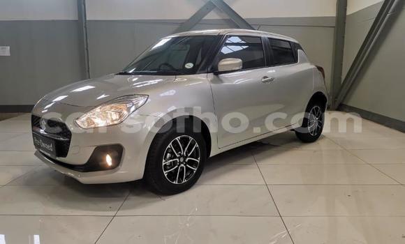 Buy Used Suzuki Swift White Car in Maseru in Maseru