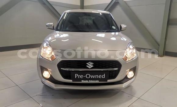 Sayi Na hannu Suzuki Swift White Mota in Maseru a Maseru Sayi Na hannu Suzuki Swift White Mota in Maseru a Maseru