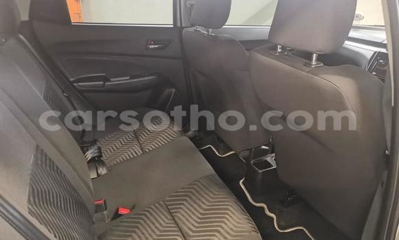 Sayi Na hannu Suzuki Swift White Mota in Maseru a Maseru Sayi Na hannu Suzuki Swift White Mota in Maseru a Maseru