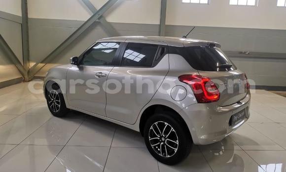 Sayi Na hannu Suzuki Swift White Mota in Maseru a Maseru Sayi Na hannu Suzuki Swift White Mota in Maseru a Maseru