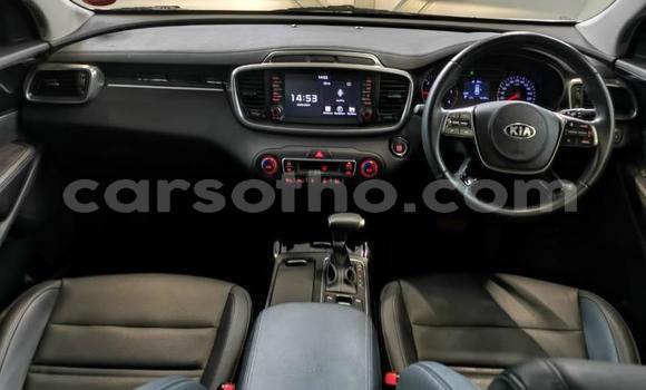 Sayi Na hannu Kia Sorento White Mota in Maseru a Maseru Sayi Na hannu Kia Sorento White Mota in Maseru a Maseru
