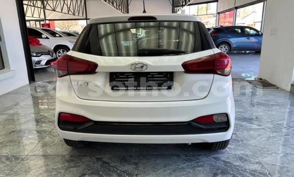 Sayi Na hannu Hyundai i20 White Mota in Maseru a Maseru Sayi Na hannu Hyundai i20 White Mota in Maseru a Maseru