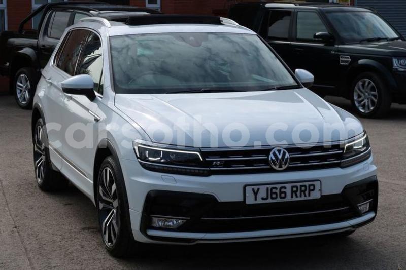 Big with watermark 2017 volkswagen tiguan 2.0 r line tdi bmt 4motion dsg 5d 1