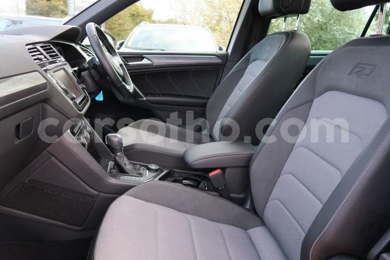 Big with watermark 2017 volkswagen tiguan 2.0 r line tdi bmt 4motion dsg 5d 7