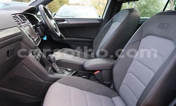 Acheter Occasion Voiture Volkswagen Tiguan Blanc à Qacha's Nek, Quthing Acheter Occasion Voiture Volkswagen Tiguan Blanc à Qacha's Nek, Quthing