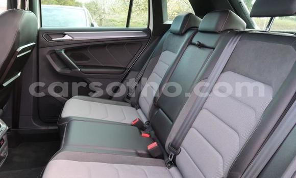 Acheter Occasion Voiture Volkswagen Tiguan Blanc à Qacha's Nek, Quthing Acheter Occasion Voiture Volkswagen Tiguan Blanc à Qacha's Nek, Quthing