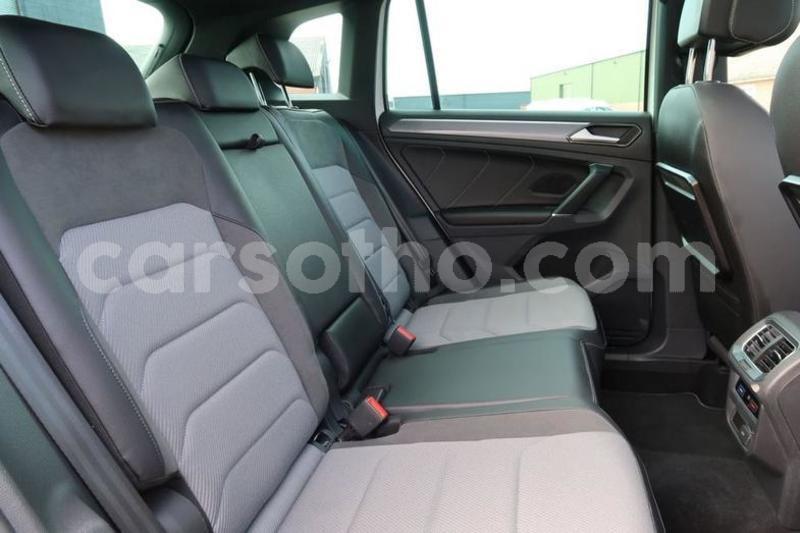 Big with watermark 2017 volkswagen tiguan 2.0 r line tdi bmt 4motion dsg 5d 4