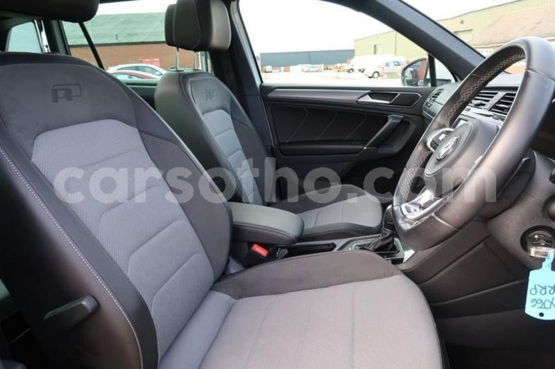 Big with watermark 2017 volkswagen tiguan 2.0 r line tdi bmt 4motion dsg 5d 3