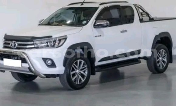 اشتري مستعمل Toyota Hilux White سيارة في Maseru في Maseru اشتري مستعمل Toyota Hilux White سيارة في Maseru في Maseru