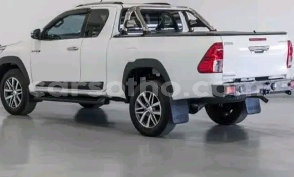 اشتري مستعمل Toyota Hilux White سيارة في Maseru في Maseru اشتري مستعمل Toyota Hilux White سيارة في Maseru في Maseru