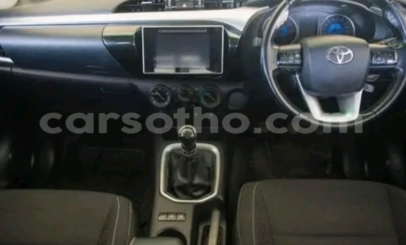 اشتري مستعمل Toyota Hilux White سيارة في Maseru في Maseru اشتري مستعمل Toyota Hilux White سيارة في Maseru في Maseru