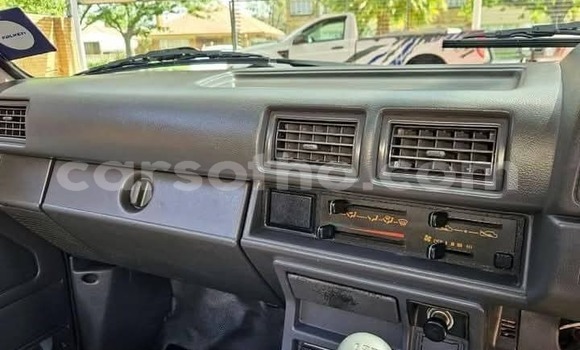 Buy Used Toyota Hilux Blue Car in Maseru in Maseru Buy Used Toyota Hilux Blue Car in Maseru in Maseru