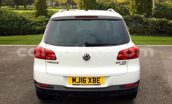 Acheter Occasion Voiture Volkswagen Tiguan Blanc à Teyateyaneng, Berea Acheter Occasion Voiture Volkswagen Tiguan Blanc à Teyateyaneng, Berea