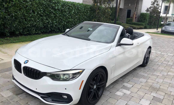 Sayi Na hannu BMW 4-Series White Mota in Maseru a Maseru