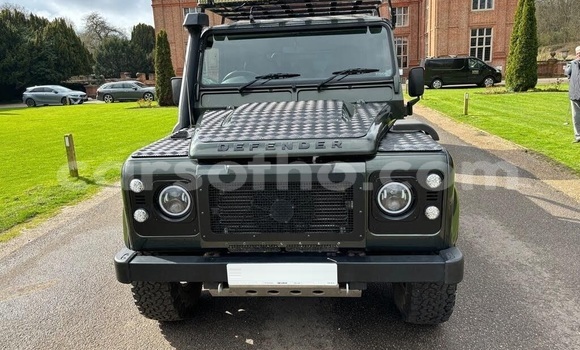 اشتري مستعمل Land Rover Defender Green سيارة في Maseru في Maseru اشتري مستعمل Land Rover Defender Green سيارة في Maseru في Maseru