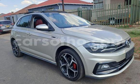 اشتري مستعمل Volkswagen Polo Silver سيارة في Maseru في Maseru