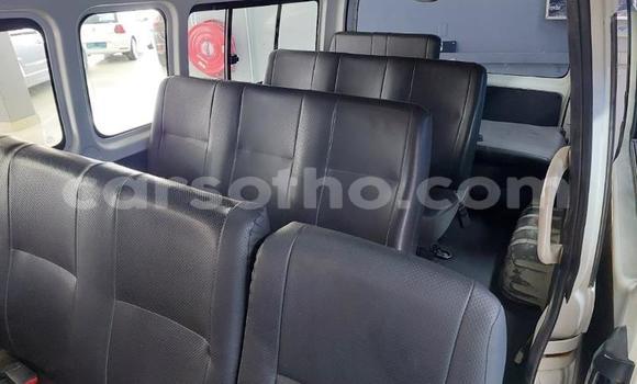 Sayi Na hannu Toyota Hiace White Mota in Maseru a Maseru Sayi Na hannu Toyota Hiace White Mota in Maseru a Maseru