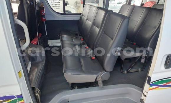 Sayi Na hannu Toyota Hiace White Mota in Maseru a Maseru Sayi Na hannu Toyota Hiace White Mota in Maseru a Maseru