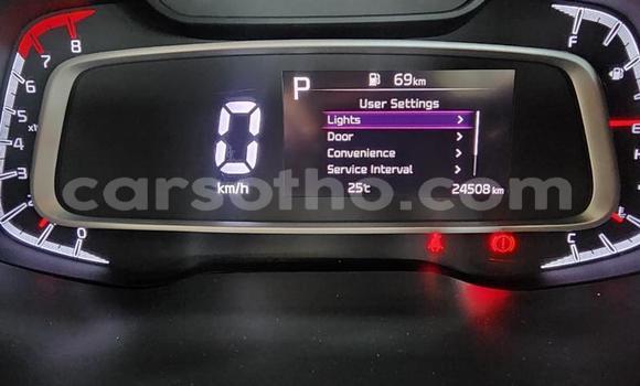 Buy Used Kia Sorento White Car in Maputsoa in Leribe Buy Used Kia Sorento White Car in Maputsoa in Leribe