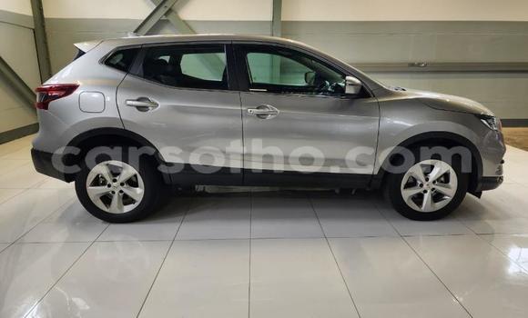 Sayi Na hannu Nissan Qashqai Silver Mota in Maseru a Maseru Sayi Na hannu Nissan Qashqai Silver Mota in Maseru a Maseru