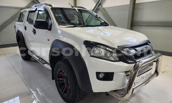 اشتري مستعمل Isuzu KB White سيارة في Maseru في Maseru