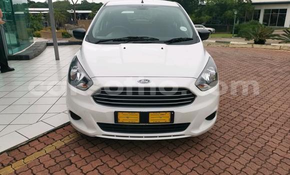 Acheter Occasion Voiture Ford Aerostar Blanc à Maputsoe, Leribe Acheter Occasion Voiture Ford Aerostar Blanc à Maputsoe, Leribe