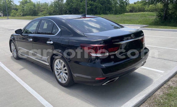 Acheter Occasion Voiture Lexus LS Bleu à Maseru, Maseru Acheter Occasion Voiture Lexus LS Bleu à Maseru, Maseru