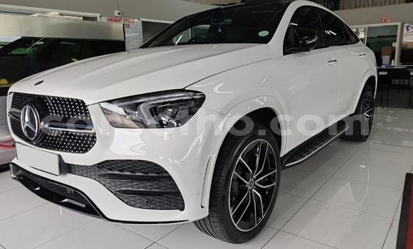 Sayi Na hannu Mercedes-Benz GLE White Mota in Maseru a Maseru Sayi Na hannu Mercedes-Benz GLE White Mota in Maseru a Maseru