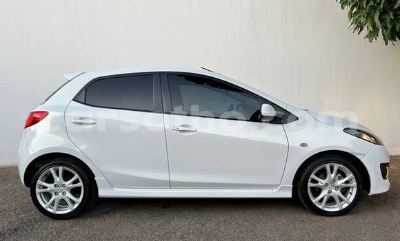 Sayi Na hannu Mazda Demio White Mota in Maseru a Maseru Sayi Na hannu Mazda Demio White Mota in Maseru a Maseru