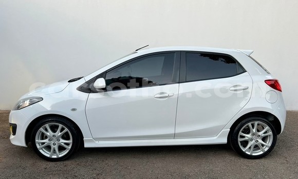 Sayi Na hannu Mazda Demio White Mota in Maseru a Maseru Sayi Na hannu Mazda Demio White Mota in Maseru a Maseru