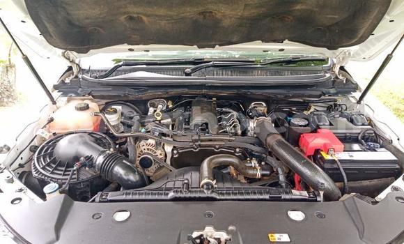 Sayi Na hannu Ford Ranger White Mota in Maseru a Maseru Sayi Na hannu Ford Ranger White Mota in Maseru a Maseru