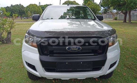 Sayi Na hannu Ford Ranger White Mota in Maseru a Maseru Sayi Na hannu Ford Ranger White Mota in Maseru a Maseru