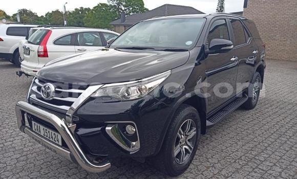 Acheter Occasion Voiture Toyota Fortuner Noir à Maseru, Maseru