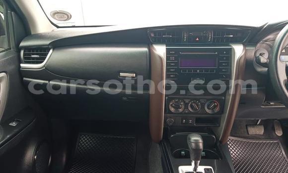 اشتري مستعمل Toyota Fortuner Black سيارة في Maseru في Maseru اشتري مستعمل Toyota Fortuner Black سيارة في Maseru في Maseru