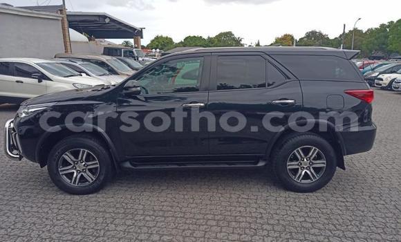 اشتري مستعمل Toyota Fortuner Black سيارة في Maseru في Maseru اشتري مستعمل Toyota Fortuner Black سيارة في Maseru في Maseru