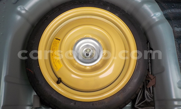 Sayi Na hannu Mazda Demio Blue Mota in Maseru a Maseru Sayi Na hannu Mazda Demio Blue Mota in Maseru a Maseru