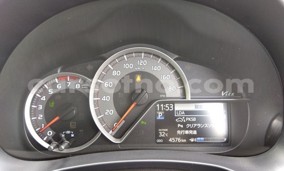 Sayi Na hannu Toyota Vitz Blue Mota in Maseru a Maseru Sayi Na hannu Toyota Vitz Blue Mota in Maseru a Maseru