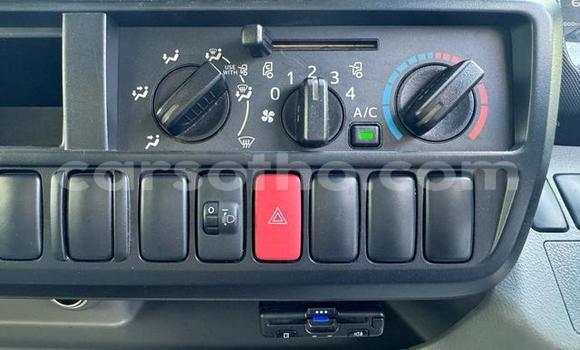 اشتري مستعمل Toyota Dyna Blue شاحنة في Maseru في Maseru اشتري مستعمل Toyota Dyna Blue شاحنة في Maseru في Maseru