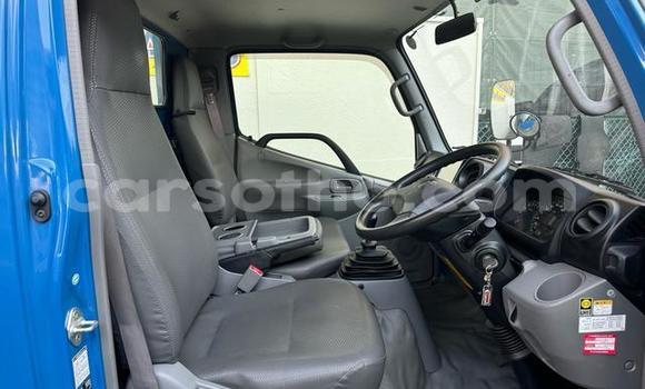 اشتري مستعمل Toyota Dyna Blue شاحنة في Maseru في Maseru اشتري مستعمل Toyota Dyna Blue شاحنة في Maseru في Maseru