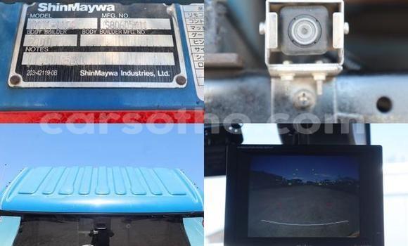 اشتري مستعمل Toyota Dyna Blue شاحنة في Maseru في Maseru اشتري مستعمل Toyota Dyna Blue شاحنة في Maseru في Maseru