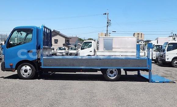 اشتري مستعمل Toyota Dyna Blue شاحنة في Maseru في Maseru اشتري مستعمل Toyota Dyna Blue شاحنة في Maseru في Maseru